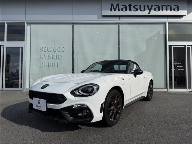 アバルト124スパイダー1.4