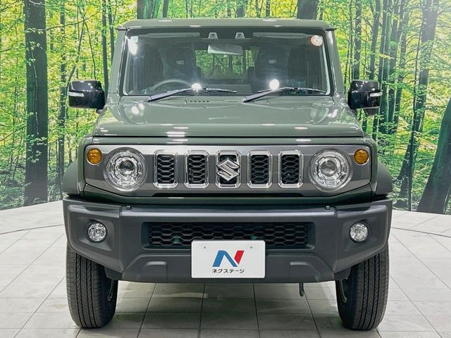 ��D�]�𒸂��Ă���܂��{�f�B�̒e�X�v���b�V���R�[�g���D�]��t���B�ʏ�̃K���X�R�[�g�ƈقȂ�A�ϋv�N��6�N�̖��@���K���X�R�[�e�B���O���A�{�f�B���L���C�ȏ�Ԃɕۂ��Ă���܂��B