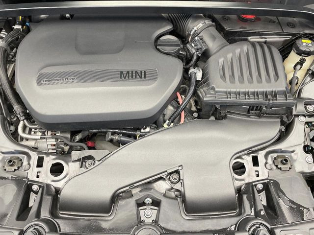 �����X�ł́A�e���[�J�[�̐�p�f�f�e�X�^�[�𓱓��B���Ǝ��i�����e�N�j�J���X�^�b�t���풓���Ă���܂��̂ŁA������̍ۂɂ����S���Ă����p���������܂��B