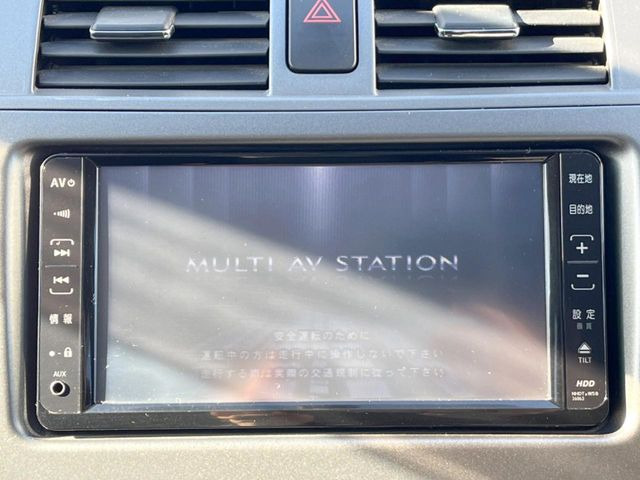 �y�����i�r�z�l�C�̏����i�r�𑕔����Ă���܂��B�i�r�̎g���₷���͂������A�I�[�f�B�I�@�\���[��!�L�����v�◷�s�͂������A�ʋ΂┃�����ȂǕ��i�̃h���C�u���y�����Ȃ�͂���