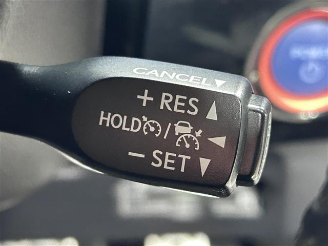 プリウス1.8 S セーフティ プラス ツートーン