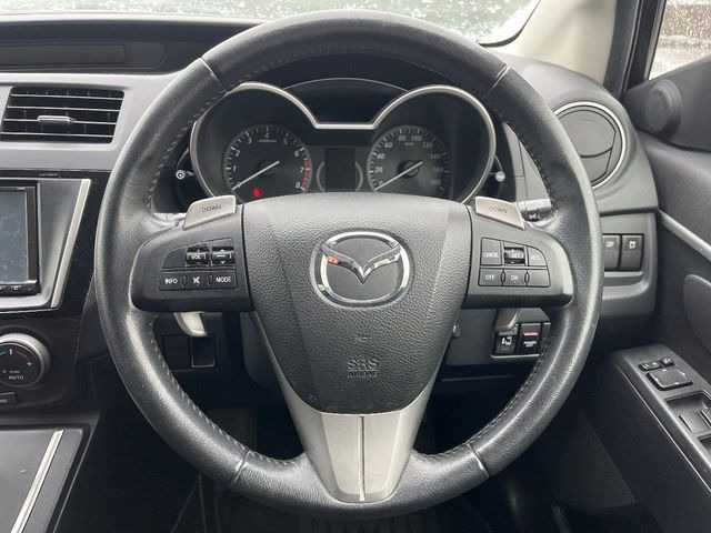 �y�����v�����X�e�A�����O�z�㎿�Ȋv���g�p���邱�ƂŁA��ɂ����������݂ƂĂ��^�]���₷���n���h���ł���