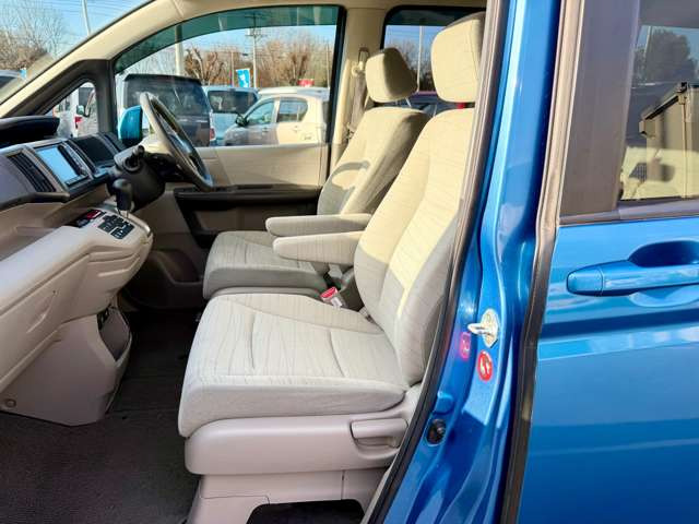 ���������ԑ����W�����ł�!���̋@��ɐ��񂲗��X������!