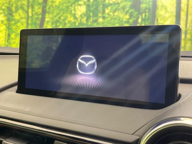 �y�����i�r�z�l�C�̏����i�r�𑕔����Ă���܂��B�i�r�̎g���₷���͂������A�I�[�f�B�I�@�\���[��!�L�����v�◷�s�͂������A�ʋ΂┃�����ȂǕ��i�̃h���C�u���y�����Ȃ�͂���