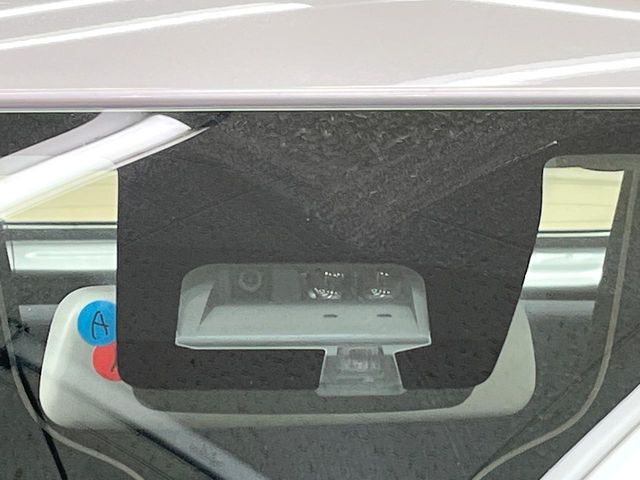 �y�X�Y�L �Z�[�t�e�B�T�|�[�g�z���s���ɑO���̎ԗ�����F�����A�Փ˂������Ȏ��͌x��ƃu���[�L�ŏՓˉ���Ɣ�Q�y�����A�V�X�g�B�����S�Ƀh���C�u�����y���݂��������܂��B