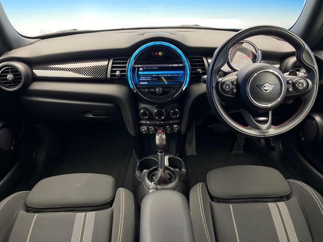 �A���ԃO���[�v���݌ɐ���2,000��!�S���̌n��X���烁�[�J�[�E�Ԏ��킸���Љ�o����̂ŁA���Ȃ��Ƀs�b�^���̂��Ԃ�������͂��ł���܂��͂��₢���킹��������