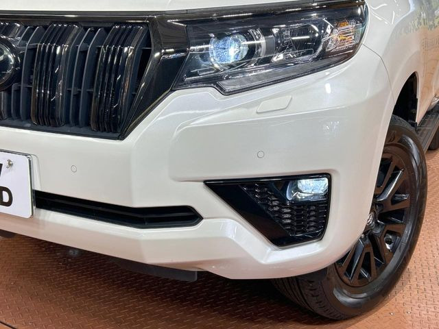 �yLED�w�b�h���C�g�z���V����ԑ��s�����ǍD�Ȏ��E���m�ۂ����S���ĉ^�]�ł��鍂�P�xLED�w�b�h���C�g�𑕔�!�_�����x�������A����d�͂��}�����Ă��܂��B