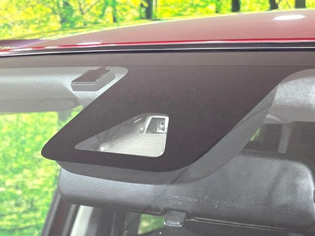 �y�X�}�[�g�A�V�X�g�z���s���ɑO���̎ԗ�����F�����A�Փ˂������Ȏ��͌x��ƃu���[�L�ŏՓˉ���Ɣ�Q�y�����A�V�X�g�B�����S�Ƀh���C�u�����y���݂��������܂��B