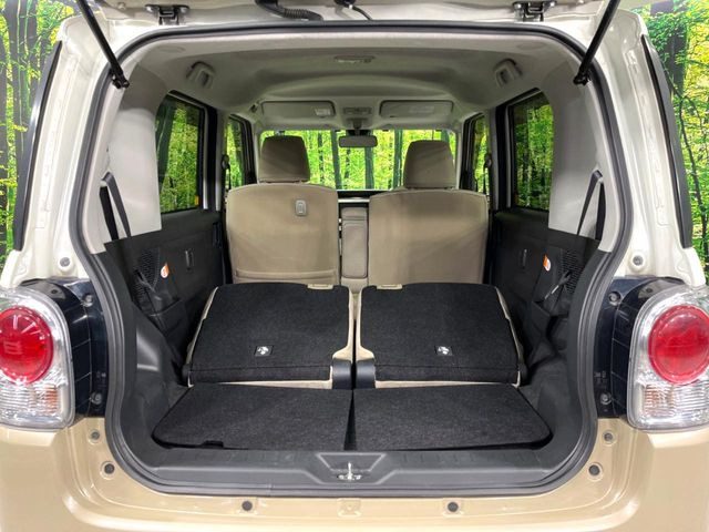 ���i�̂���������ʋ΁A���}���ɏ\���ȉ׎��X�y�[�X���m�ۂ��Ă���܂��B�Z�J���h�V�[�g��|���ƁA�傫�ȉו��̐ύڂ��\�ł���