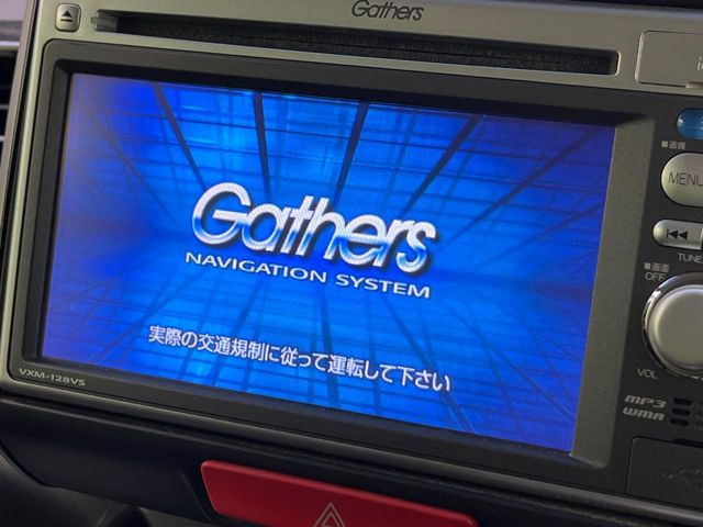 �y�����i�r�z�l�C�̏����i�r�𑕔����Ă���܂��B�i�r�̎g���₷���͂������A�I�[�f�B�I�@�\���[��!�L�����v�◷�s�͂������A�ʋ΂┃�����ȂǕ��i�̃h���C�u���y�����Ȃ�͂���