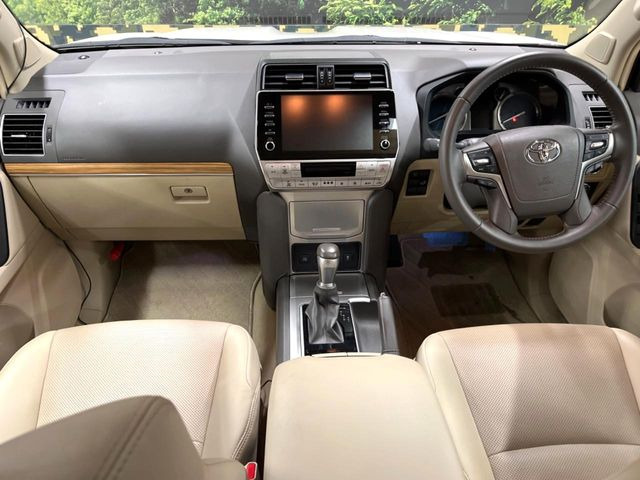 グループ総在庫数約30,000台!!全国の系列店からメーカー・車種問わずご紹介出来るので、あなたにピッタリのお車が見つかるはずです♪まずはお問い合わせ下さい☆