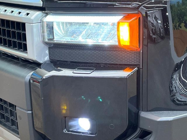 �yLED�w�b�h���C�g�z���V����ԑ��s�����ǍD�Ȏ��E���m�ۂ����S���ĉ^�]�ł��鍂�P�xLED�w�b�h���C�g�𑕔�!�_�����x�������A����d�͂��}�����Ă��܂��B