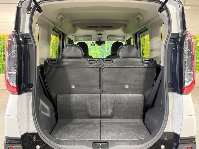 ���i�̂���������ʋ΁A���}���ɏ\���ȉ׎��X�y�[�X���m�ۂ��Ă���܂��B�Z�J���h�V�[�g��|���ƁA�傫�ȉו��̐ύڂ��\�ł���