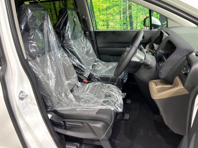 �y�n�[�t���U�[�V�[�g�z�������ƍ���S�n�𗼗������l�C�̃V�[�g���w�ʁE���ʂ̃t�@�u���b�N�f�ނ́A�ʋC���̗ǂ��⊊��ɂ����ɗD��Ă��܂��B�C���╞���ɍ��E���ꂸ���K�ɂ���肢�������܂��B