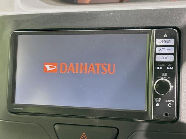 �y�����i�r�z�l�C�̏����i�r�𑕔����Ă���܂��B�i�r�̎g���₷���͂������A�I�[�f�B�I�@�\���[��!�L�����v�◷�s�͂������A�ʋ΂┃�����ȂǕ��i�̃h���C�u���y�����Ȃ�͂���