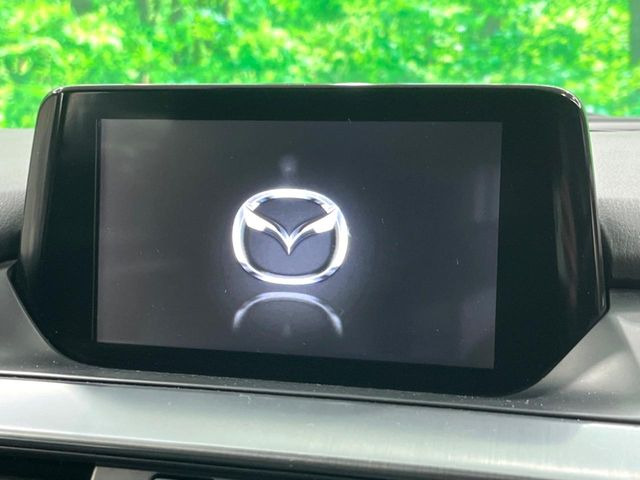 �y�����i�r�z�l�C�̏����i�r�𑕔����Ă���܂��B�i�r�̎g���₷���͂������A�I�[�f�B�I�@�\���[��!�L�����v�◷�s�͂������A�ʋ΂┃�����ȂǕ��i�̃h���C�u���y�����Ȃ�͂���