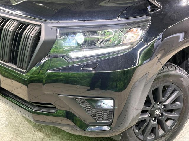 �yLED�w�b�h���C�g�z���V����ԑ��s�����ǍD�Ȏ��E���m�ۂ����S���ĉ^�]�ł��鍂�P�xLED�w�b�h���C�g�𑕔�!�_�����x�������A����d�͂��}�����Ă��܂��B