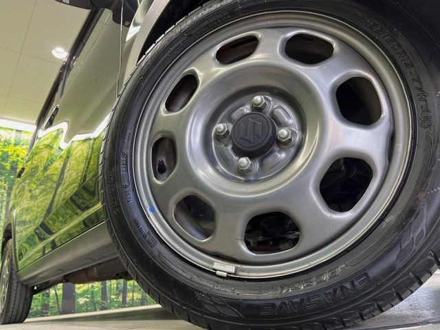 �y����15�C���`�A���~�z�C�[���z�O�ςɃ}�b�`���������A���~�z�C�[���𑕒����Ă���܂��B�e��ЊO�A���~�z�C�[����A�X�^�b�h���X�^�C�����戵�����Ă���܂��B���񂲑��k����������