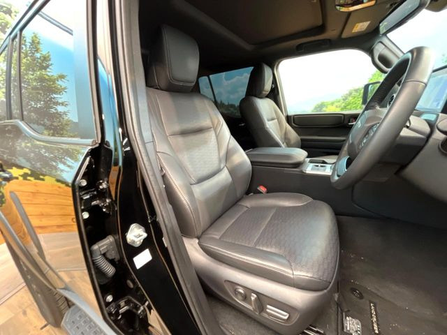 �^�]�Ȃ܂��ɂ͏\���ȃX�y�[�X������A�啿�ȕ��ł��������^�]���Ă�����������ł��B