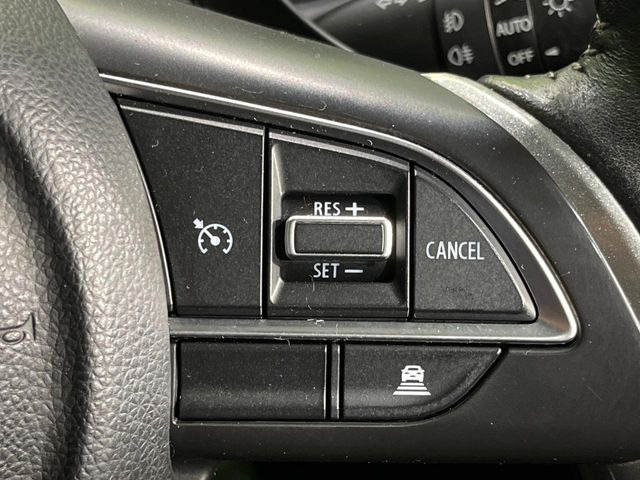 �y�N���[�Y�R���g���[���z�������H�����N���N���s�B�A�N�Z���𗣂��Ă���葬�x�ő��s���ł��A�������^�]���̕��S���y��!�����E�������ȒP�ȃX�C�b�`����Œ����ł��܂��B