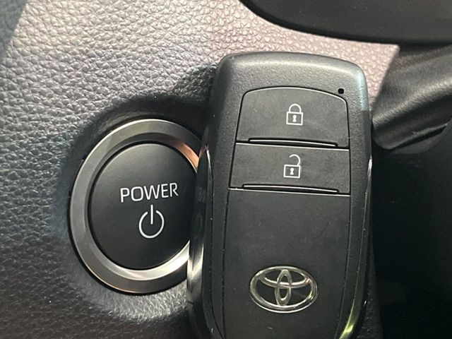 �y�X�}�[�g�L�[�z�J�o����|�P�b�g�ɓ��ꂽ�܂܂ł��h�A�̎{���E�������\�ȃX�}�[�g�L�[�𑕔��B�G���W���̃I���E�I�t�����J�M�����o���K�v����������Ƃ��Ă��֗��ł���