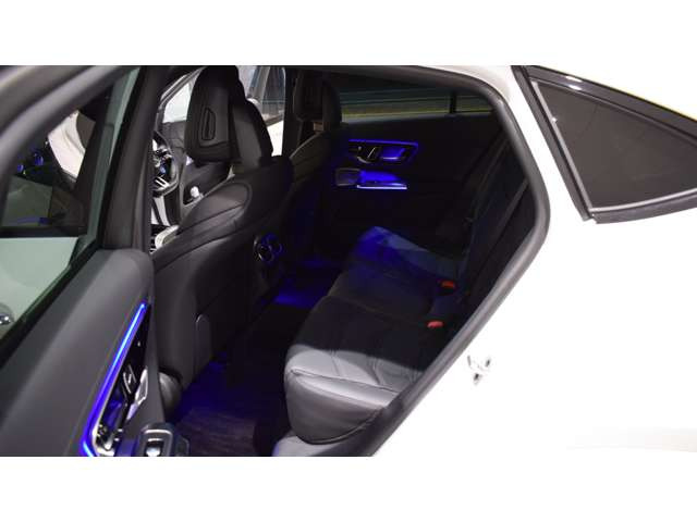 GLCクーペAMG GLC43 4マチック (BSG搭載モデル) 4WD