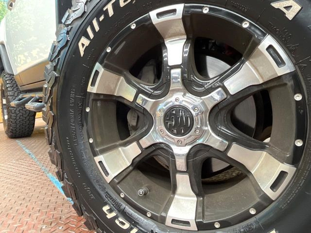 �y17�C���`�A���~�z�C�[���z�O�ςɃ}�b�`�����A���~�z�C�[���𑕒����Ă���܂��B�e��A���~�z�C�[����A�X�^�b�h���X�^�C�����戵�����Ă���܂��B���񂲑��k����������