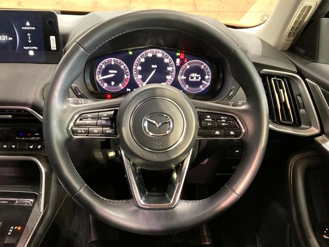 �y�����v�����X�e�A�����O�z�㎿�Ȋv���g�p���邱�ƂŁA��ɂ����������݂ƂĂ��^�]���₷���n���h���ł���