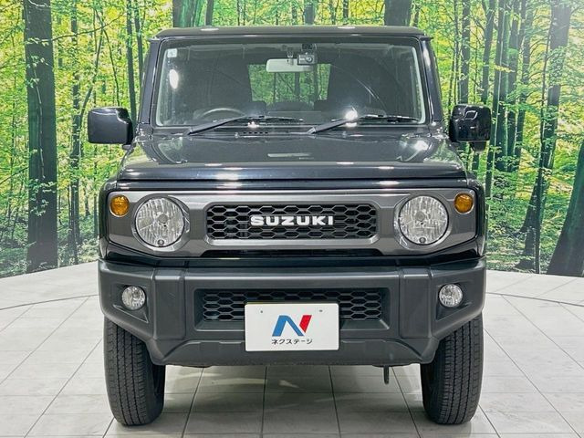 ��D�]�𒸂��Ă���܂��{�f�B�̒e�X�v���b�V���R�[�g���D�]��t���B�ʏ�̃K���X�R�[�g�ƈقȂ�A�ϋv�N��6�N�̖��@���K���X�R�[�e�B���O���A�{�f�B���L���C�ȏ�Ԃɕۂ��Ă���܂��B