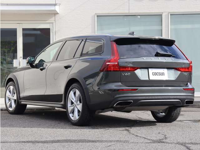 �V�i�����o�b�e���[�̓h�C�c��VARTA(�o���^)���g�p���܂��B���B�Ԃ̏����i�ɍ̗p����鍂�i���o�b�e���[�ł��B