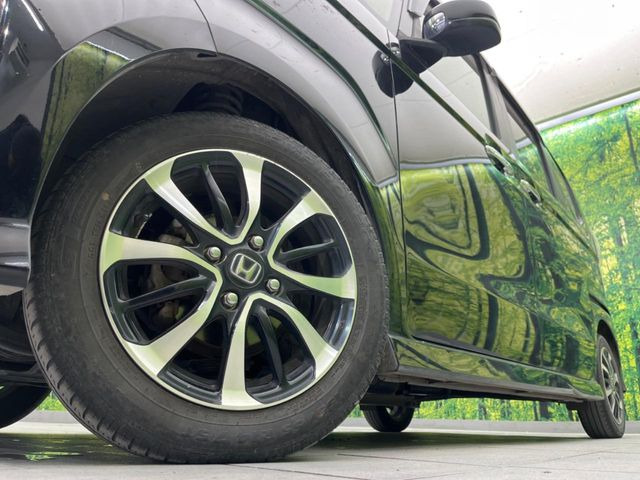 �y����14�C���`�A���~�z�C�[���z�O�ςɃ}�b�`���������A���~�z�C�[���𑕒����Ă���܂��B�e��ЊO�A���~�z�C�[����A�X�^�b�h���X�^�C�����戵�����Ă���܂��B���񂲑��k����������