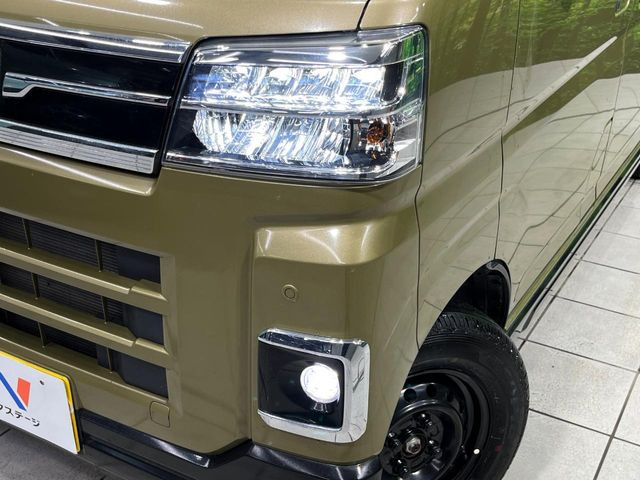 �yLED�w�b�h���C�g�z���V����ԑ��s�����ǍD�Ȏ��E���m�ۂ����S���ĉ^�]�ł��鍂�P�xLED�w�b�h���C�g�𑕔�!�_�����x�������A����d�͂��}�����Ă��܂��B