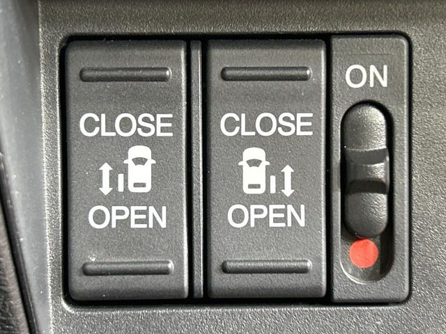 �y�����p���[�X���C�h�h�A�z�X�}�[�g�L�[��^�]�Ȃ̃X�C�b�`�Ō�ȗ����X���C�h�h�A�̊J���\���d��������͂����ăh�A���J����K�v�������A�����Ȃ��q�l�ł��ȒP�ɊJ���߂ł����K�ł���