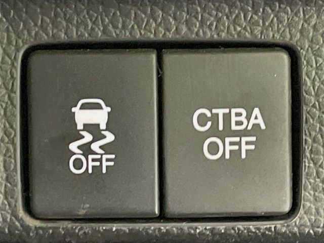 �y�V�e�B�u���[�L�A�N�e�B�u�V�X�e���z�ᑬ���s���ɑO���̎ԗ�����F�����A�Փ˂������Ȏ��͌x��ƃu���[�L�ŏՓˉ���Ɣ�Q�y�����A�V�X�g�B�����S�Ƀh���C�u�����y���݂��������܂��B