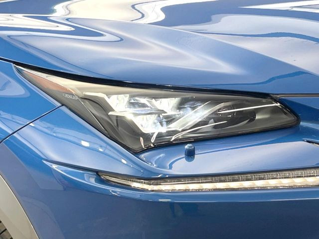 �y�O��LED�w�b�h���C�g�z�X�^�C���b�V���Ȍ����ڂ̎O��LED�w�b�h���C�g�𑕔���X�^�C�������łȂ��A��Ԃ̑��s�����E�ǍD�ň��S���Ă���肢�������܂��B