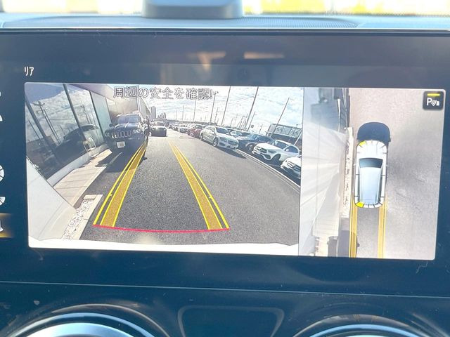 ���p�m���~�b�N�r���[���j�^�[:��p�̃J�����ɂ��A�ォ�猩���낵���悤�Ȏ��_��360�x�N���}�̎��͂��m�F���邱�Ƃ��ł��܂������p�������m�F���₷���A�����ꏊ�ł̐؂�Ԃ��⒓�Ԃ��X���[�Y�ɍs���܂��B