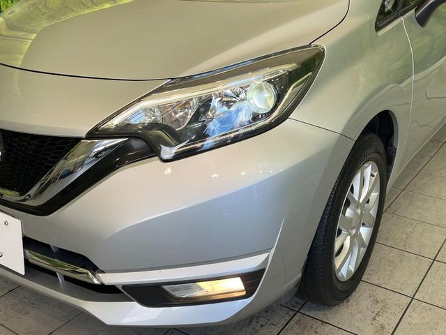 �yLED�w�b�h���C�g�z���V����ԑ��s�����ǍD�Ȏ��E���m�ۂ����S���ĉ^�]�ł��鍂�P�xLED�w�b�h���C�g�𑕔�!�_�����x�������A����d�͂��}�����Ă��܂��B