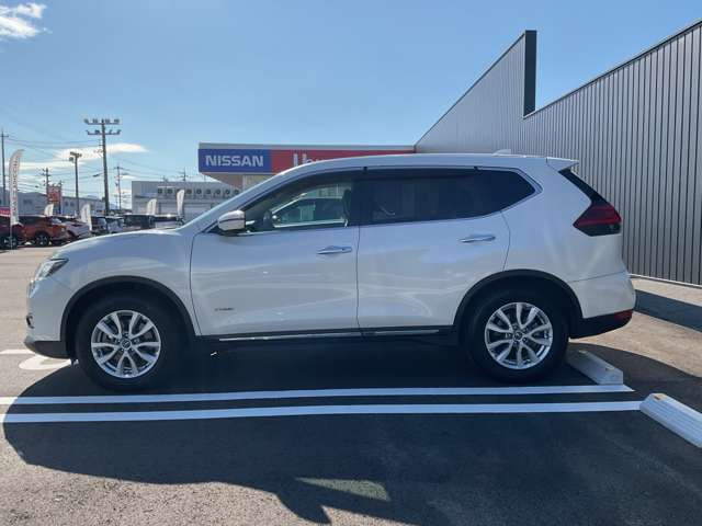 エクストレイル2.0 20Xi ハイブリッド 4WD