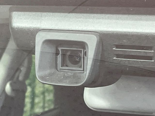 �y�X�Y�L �Z�[�t�e�B�T�|�[�g�z���s���ɑO���̎ԗ�����F�����A�Փ˂������Ȏ��͌x��ƃu���[�L�ŏՓˉ���Ɣ�Q�y�����A�V�X�g�B�����S�Ƀh���C�u�����y���݂��������܂��B