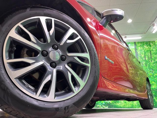 �y16�C���`�A���~�z�C�[���z�O�ςɃ}�b�`�����A���~�z�C�[���𑕒����Ă���܂��B�e��A���~�z�C�[����A�X�^�b�h���X�^�C�����戵�����Ă���܂��B���񂲑��k����������