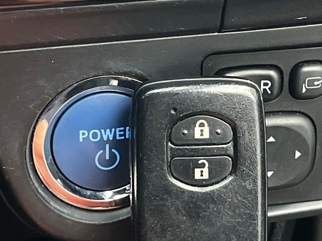 �y�X�}�[�g�L�[�z�J�o����|�P�b�g�ɓ��ꂽ�܂܂ł��h�A�̎{���E�������\�ȃX�}�[�g�L�[�𑕔��B�G���W���̃I���E�I�t�����J�M�����o���K�v����������Ƃ��Ă��֗��ł���