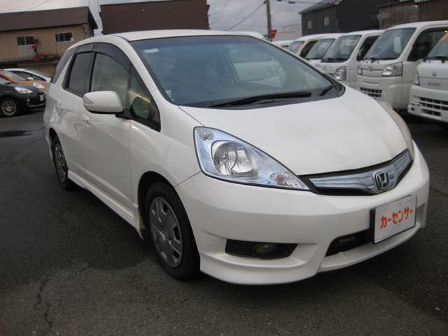 フィットシャトルハイブリッド1.3 スマートセレクション