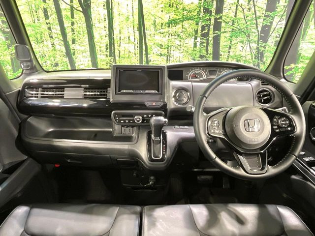 N-BOXカスタムL ターボ