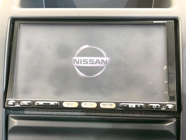 �y�����i�r�z�l�C�̏����i�r�𑕔����Ă���܂��B�i�r�̎g���₷���͂������A�I�[�f�B�I�@�\���[��!�L�����v�◷�s�͂������A�ʋ΂┃�����ȂǕ��i�̃h���C�u���y�����Ȃ�͂���