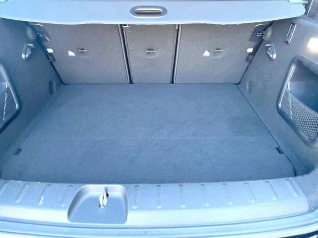 ���g�����N���[��:����L������e�X�y�[�X!���ꂾ���̍L��������΂��������⃌�W���[�Ȃǂɂ��œK�ł�!�g�p�������Ȃ����ꂢ�ȏ�Ԃ��ێ����Ă���܂��B