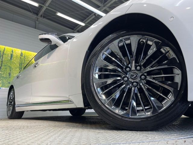 �y�����I�v�V����20�C���`�A���~�z�C�[���z�����I�v�V�����z�C�[���𑕒��B���s���\�̌���ɉ����A�O�ς����X�^�C���b�V���ɂȂ��Ă��܂��B