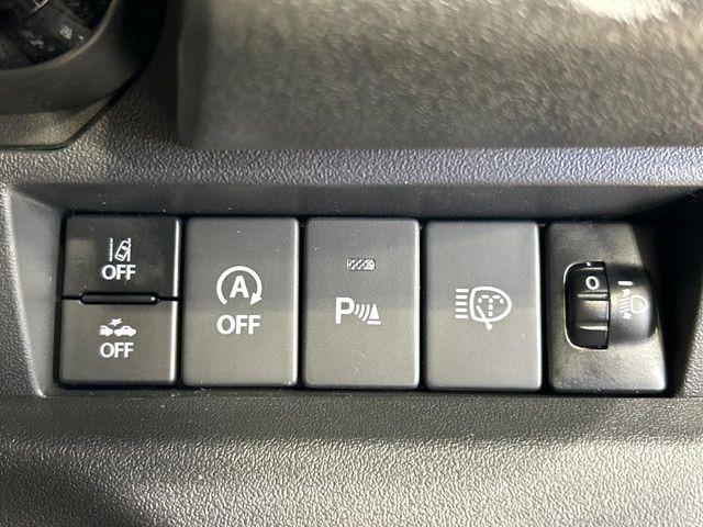 �y�A�C�h�����O�X�g�b�v�z�ԐM����a�؂Œ�Ԃ����ۂɃG���W�����~���A���ʂȔR���̏����}���܂��B�R��������ی�ɂȂ���@�\��G���W���̓u���[�L�𗣂��΍Ďn�����܂��B