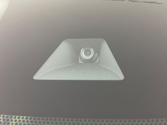 �y�O�He-Assist�z���s���ɑO���̎ԗ�����F�����A�Փ˂������Ȏ��͌x��ƃu���[�L�ŏՓˉ���Ɣ�Q�y�����A�V�X�g�B�����S�Ƀh���C�u�����y���݂��������܂��B