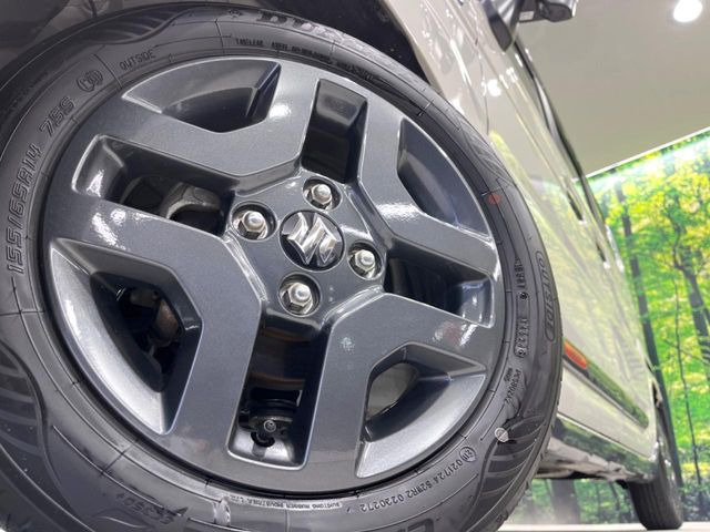 �y����14�C���`�A���~�z�C�[���z�O�ςɃ}�b�`���������A���~�z�C�[���𑕒����Ă���܂��B�e��ЊO�A���~�z�C�[����A�X�^�b�h���X�^�C�����戵�����Ă���܂��B���񂲑��k����������