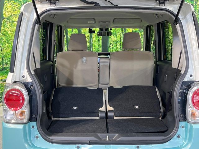 ���i�̂���������ʋ΁A���}���ɏ\���ȉ׎��X�y�[�X���m�ۂ��Ă���܂��B�Z�J���h�V�[�g��|���ƁA�傫�ȉו��̐ύڂ��\�ł���